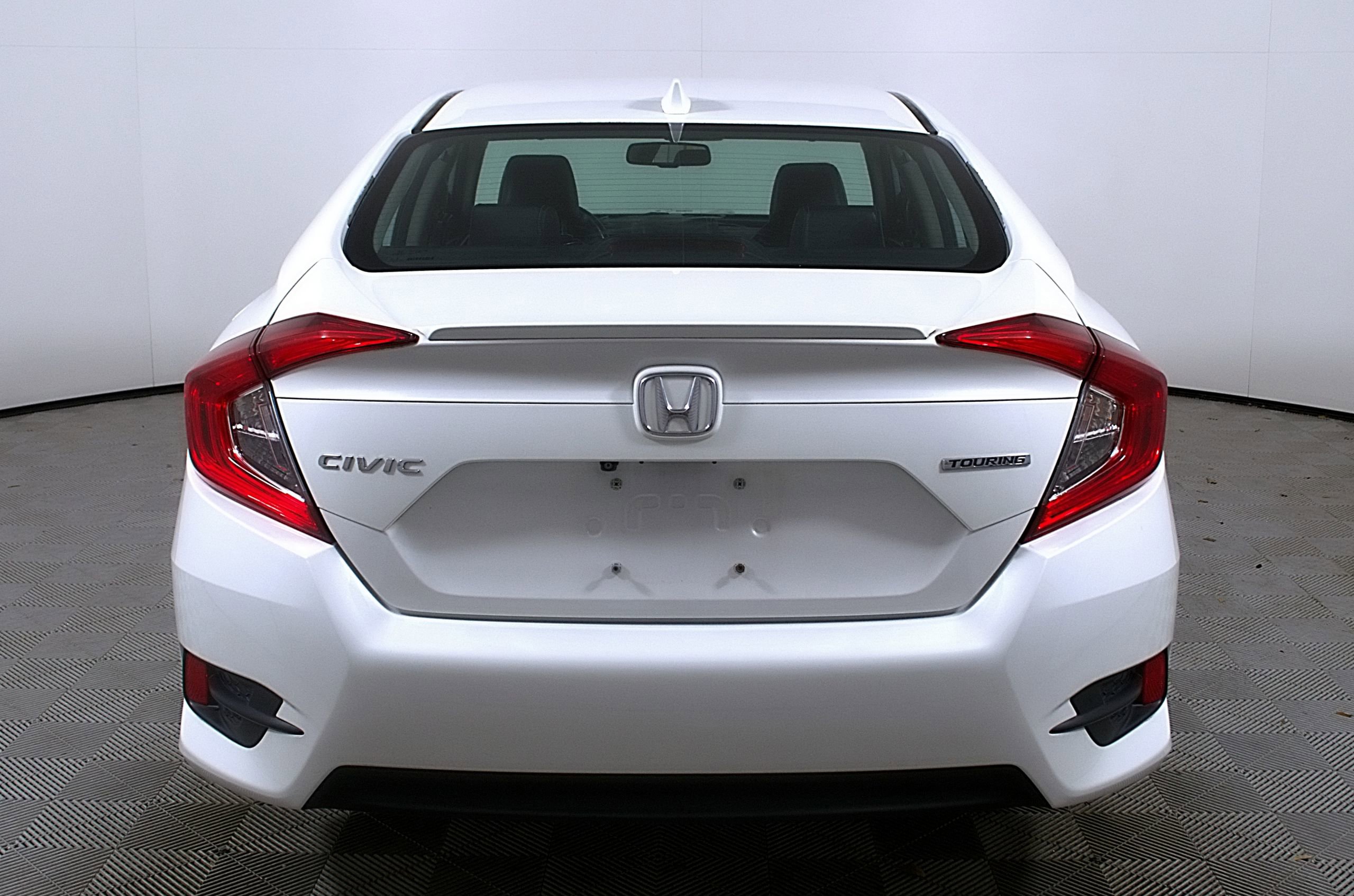 Used 2016 Honda Civic Touring image 8