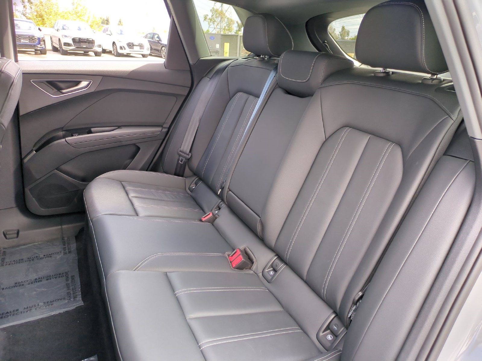 Used 2023 Audi Q4 e-tron Premium w/ Convenience Package AWD/4WD image 30