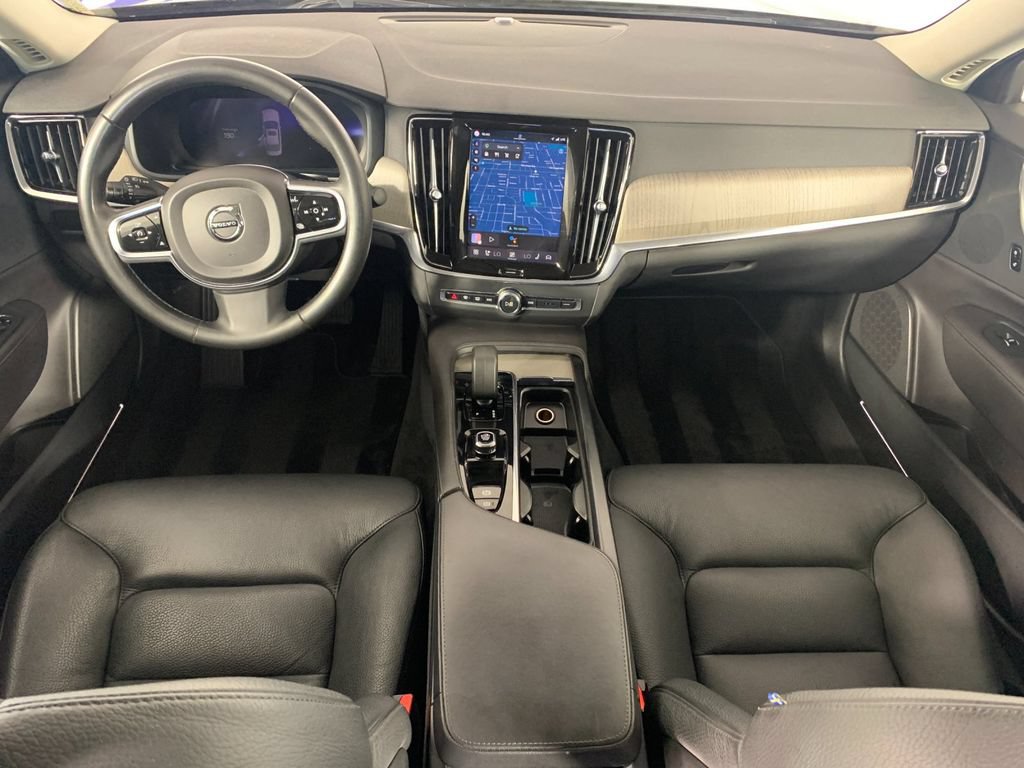 Used 2024 Volvo S90 B6 Plus AWD/4WD image 34