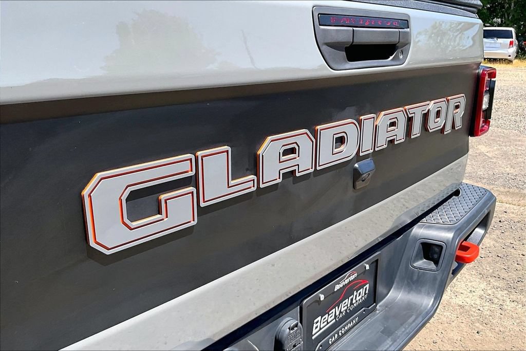 Used 2023 Jeep Gladiator Mojave w/ LED Lighting Group AWD/4WD image 32