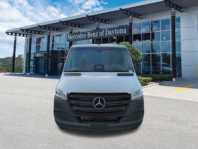 Used 2025 Mercedes-Benz Sprinter 2500 image 9