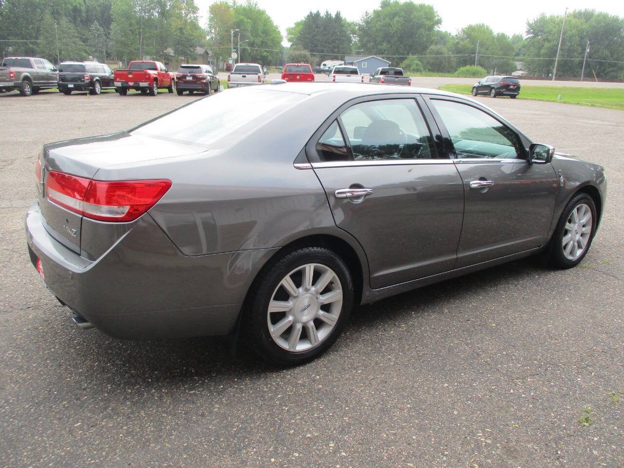 Used 2010 Lincoln MKZ FWD image 8
