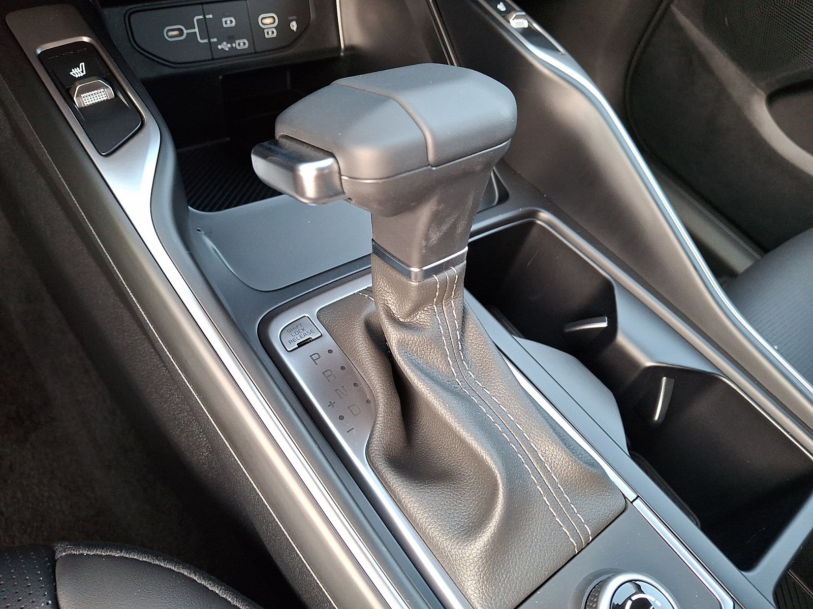New 2026 Kia Sorento EX FWD image 9