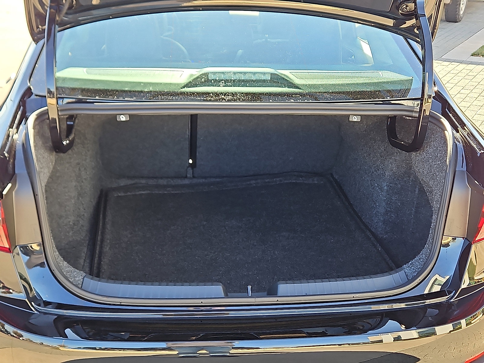 New 2026 Volkswagen Jetta SE image 7