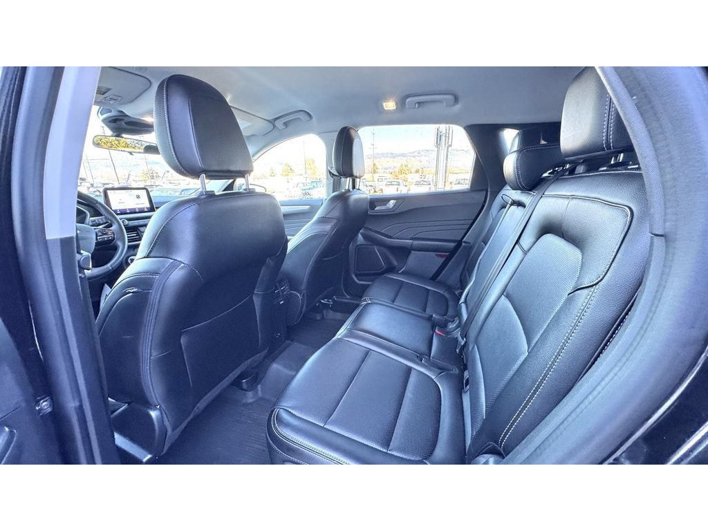 Used 2022 Ford Escape SEL w/ Technology Package AWD/4WD image 16