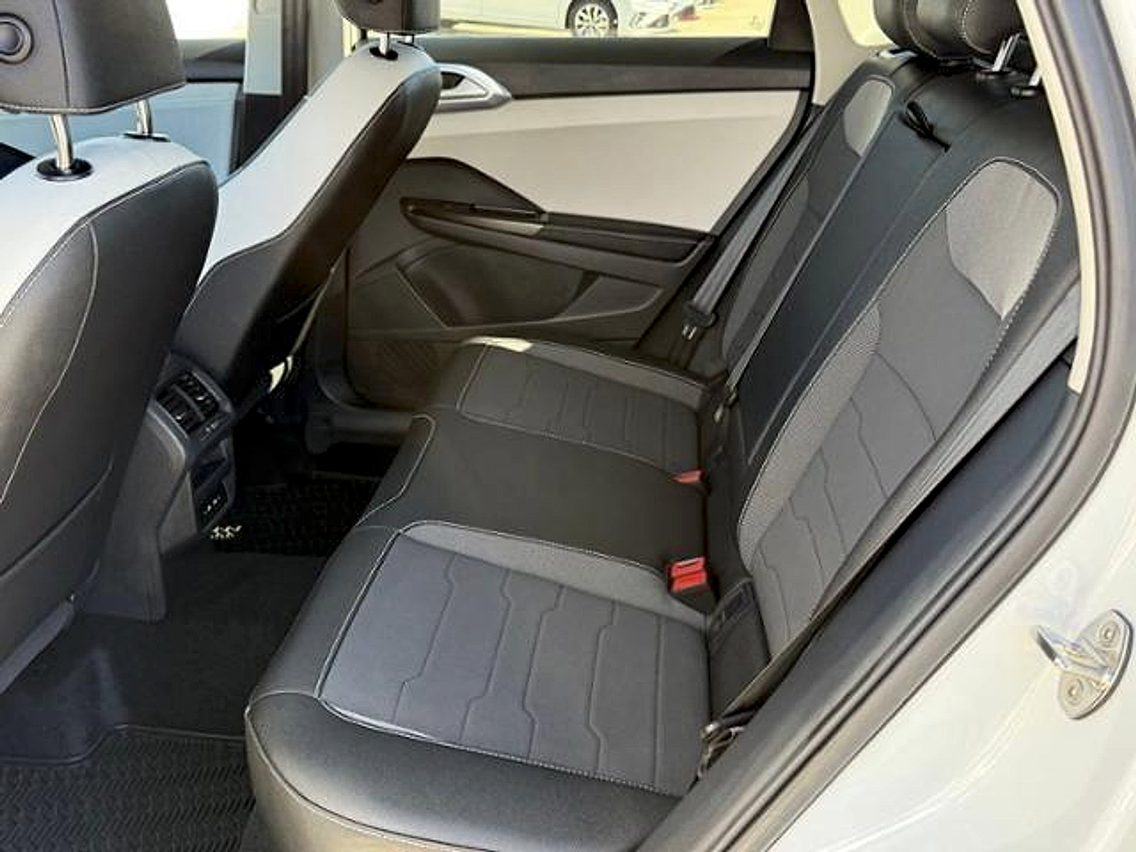 New 2026 Volkswagen Taos SE FWD image 26