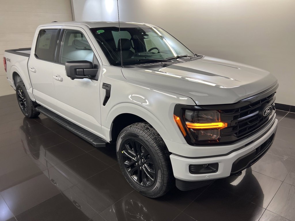 New 2026 Ford F150 XLT w/ Equipment Group 302A MID