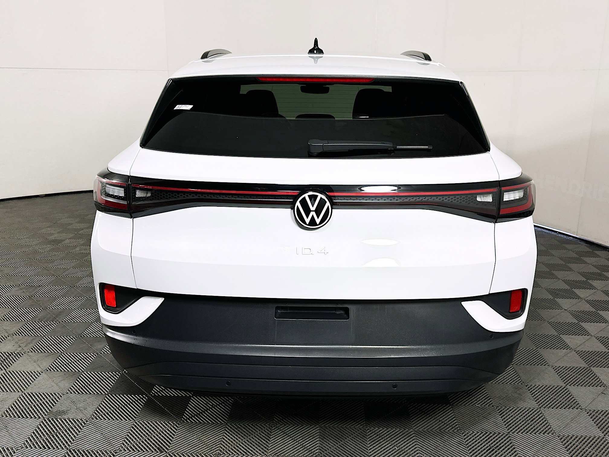 Used 2023 Volkswagen ID.4 Pro image 4