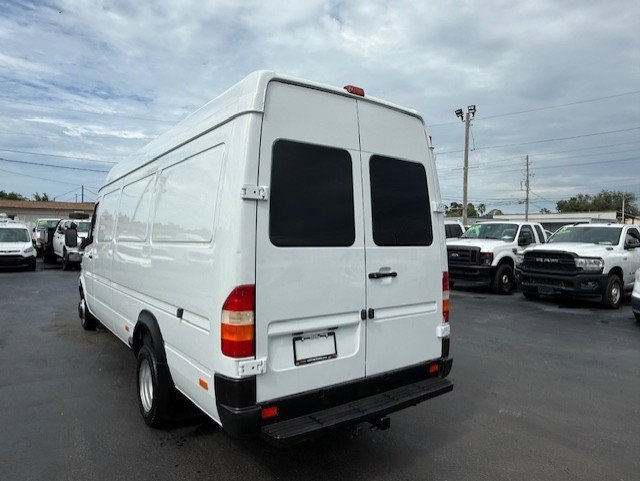 Used 2004 Dodge Sprinter 3500 RWD image 8