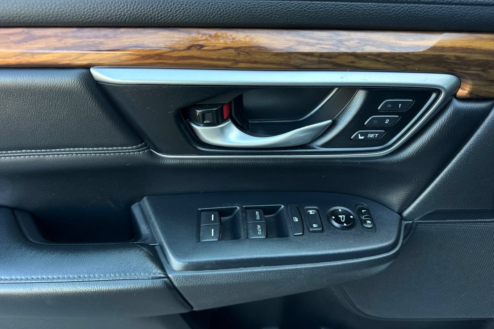 Used 2019 Honda CR-V EX-L image 11