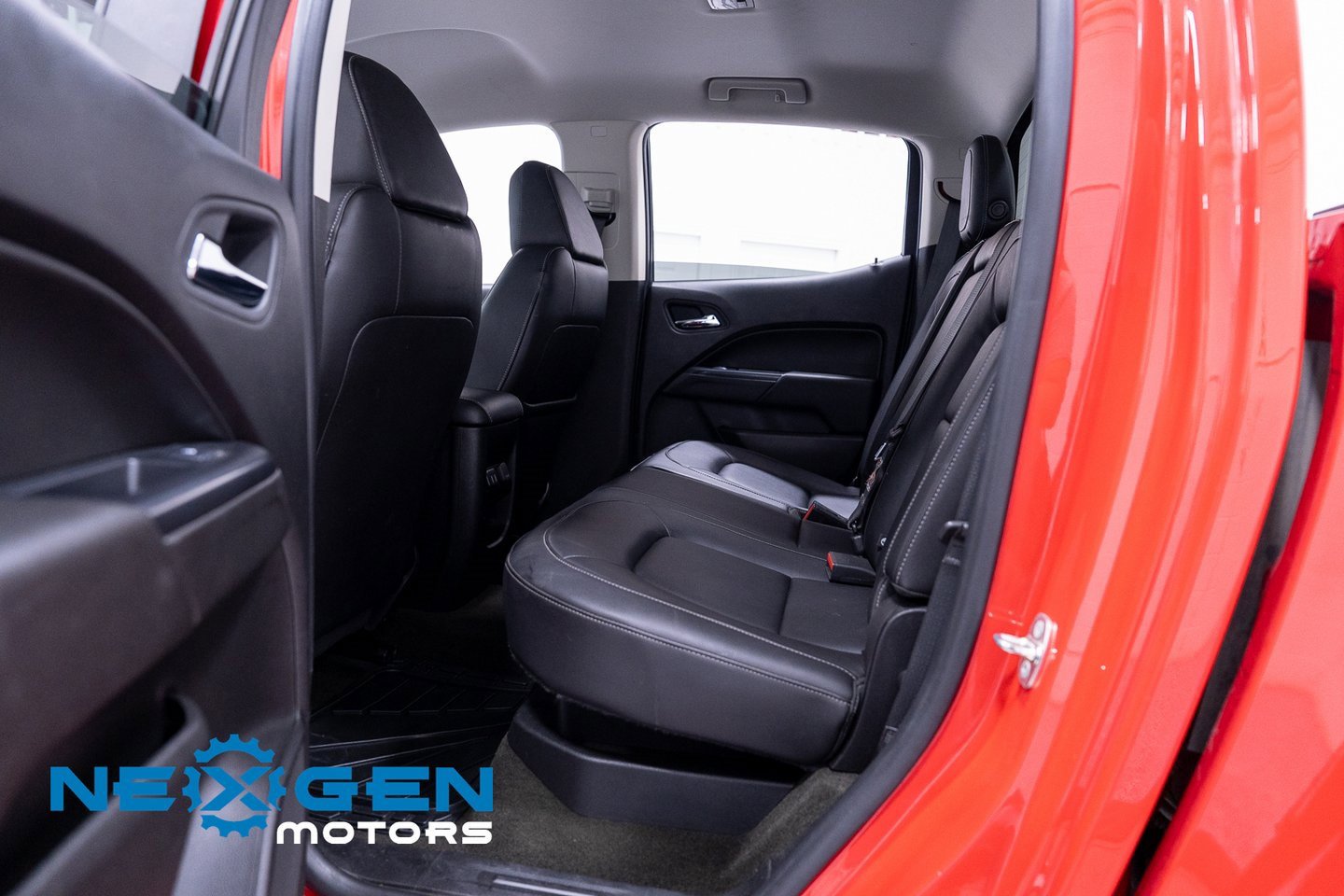 Used 2018 Chevrolet Colorado ZR2 image 37