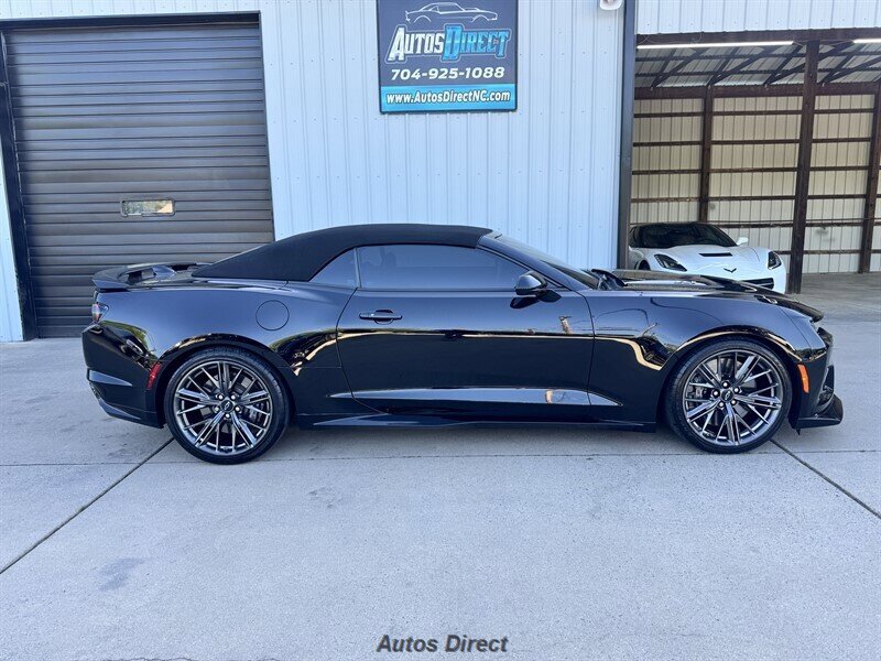 Used 2023 Chevrolet Camaro ZL1 RWD image 8