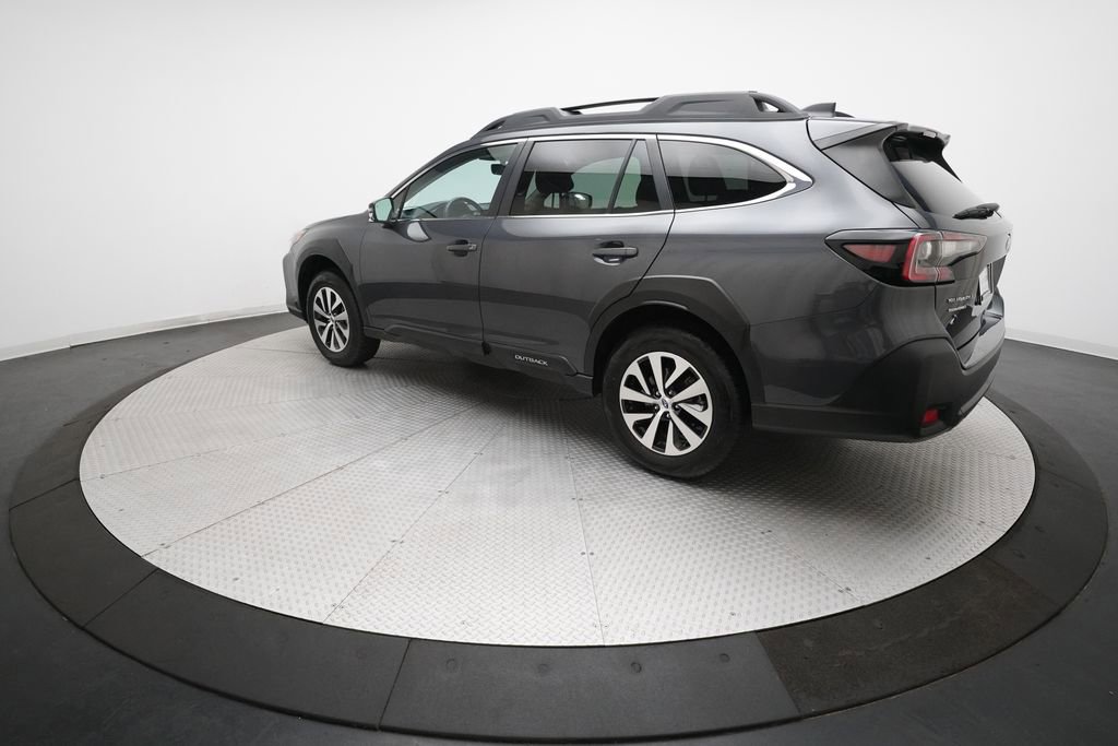 Used 2024 Subaru Outback Premium image 33