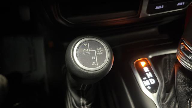 Used 2022 Jeep Wrangler Unlimited Sahara w/ Cold Weather Group image 31
