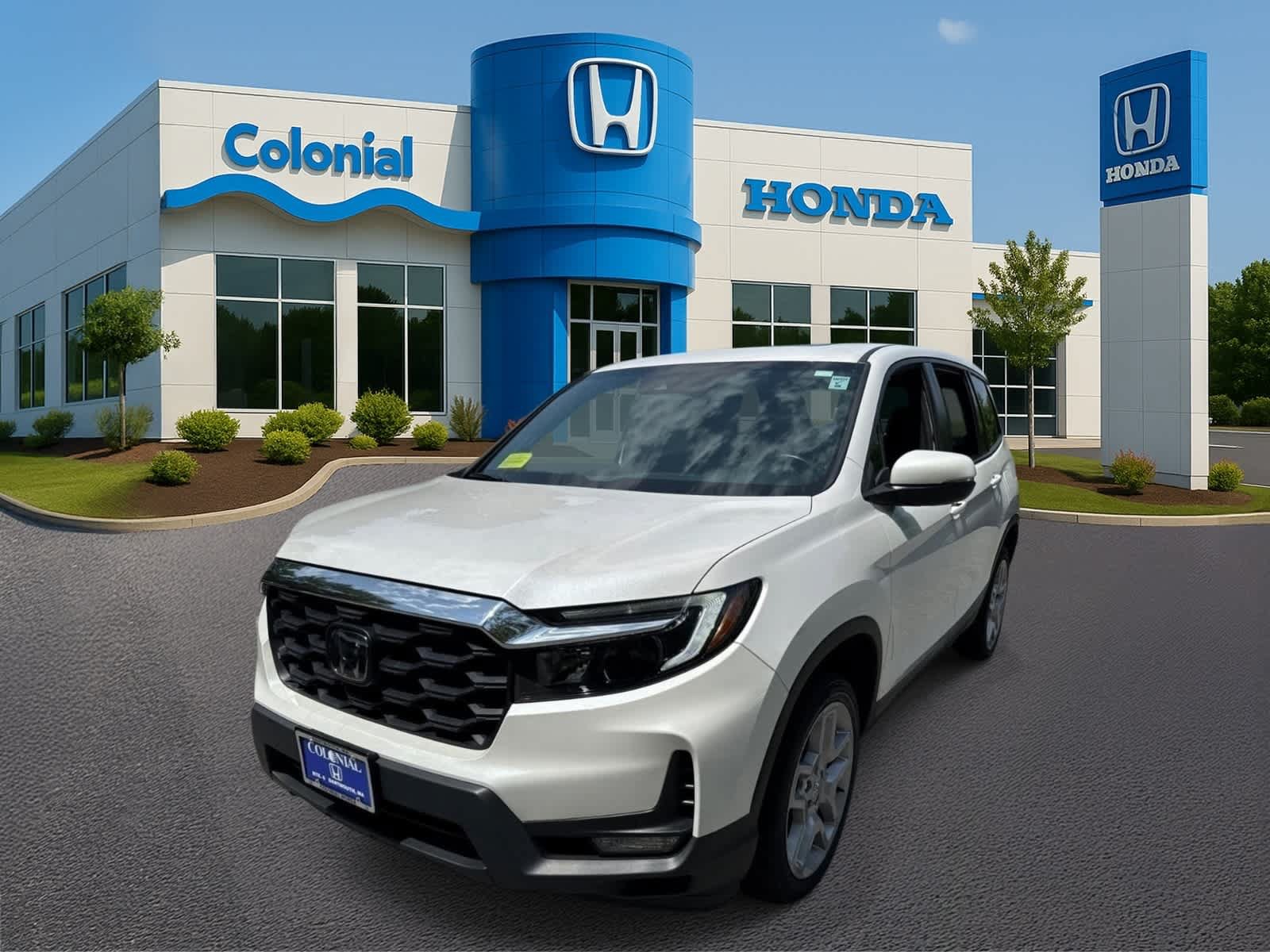 Used 2025 Honda Passport EX-L image 2