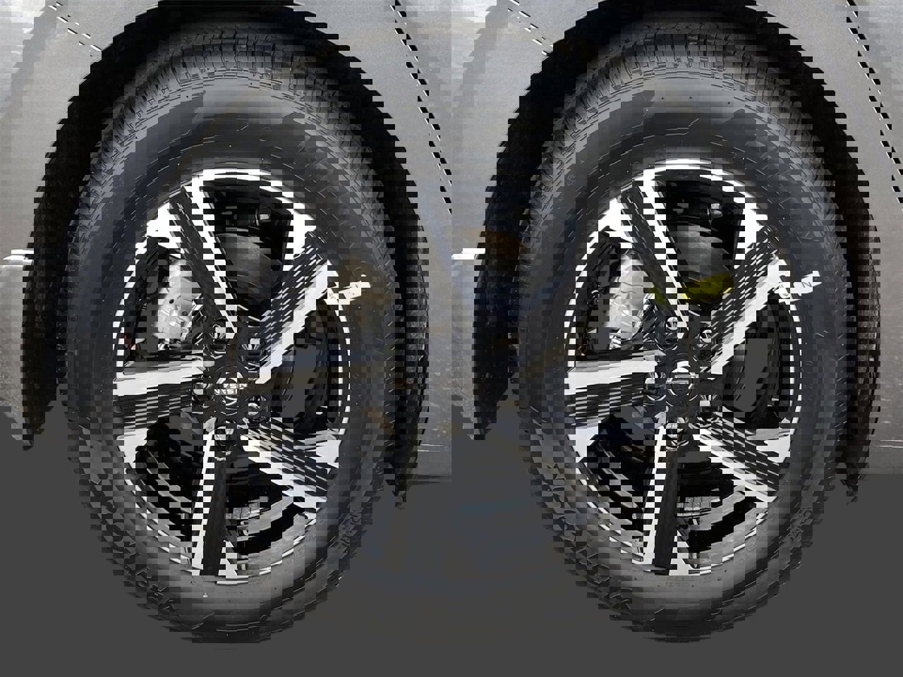 New 2025 Nissan Sentra SV image 7