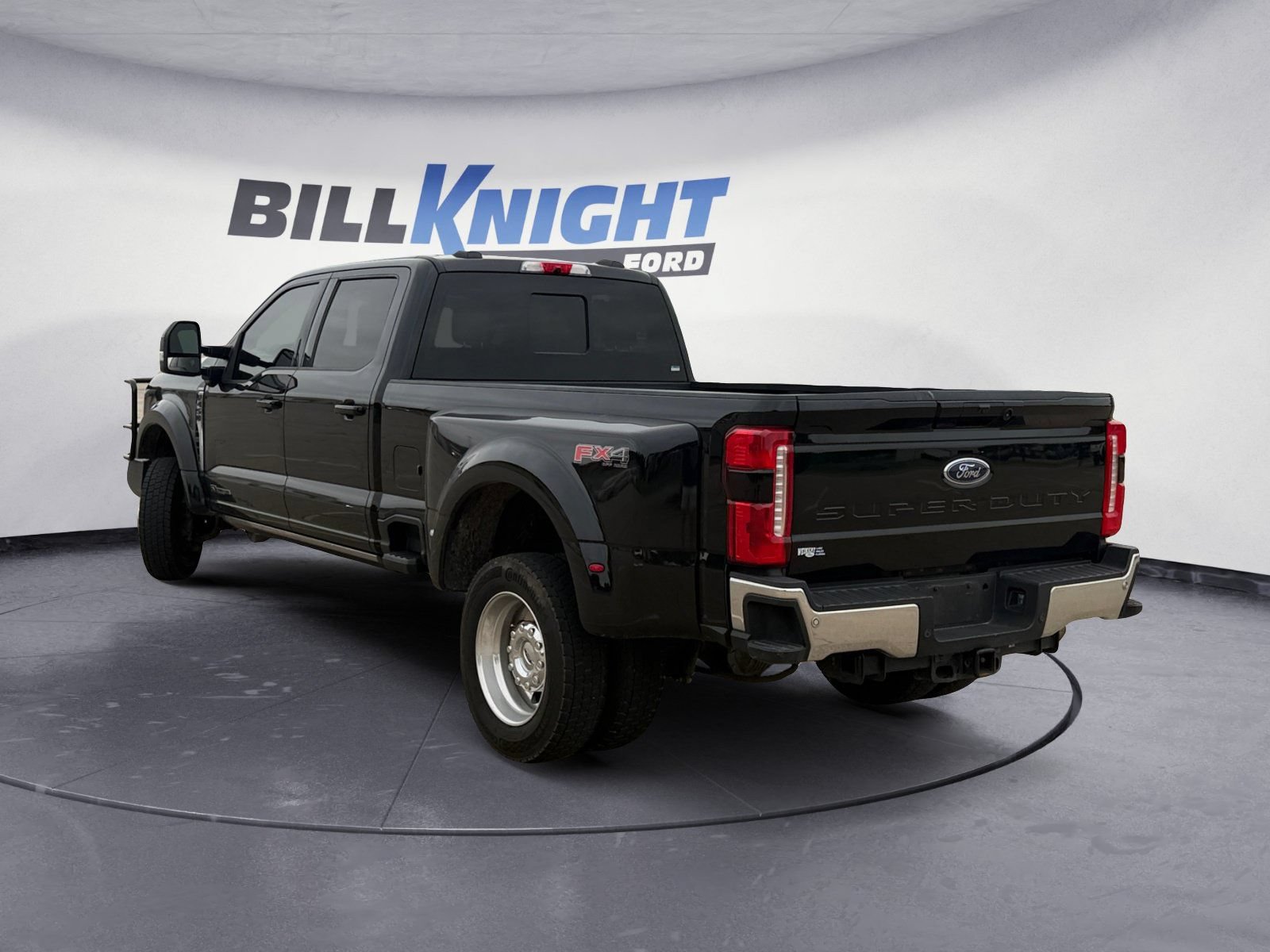 Used 2024 Ford F450 Lariat w/ Lariat Ultimate Package AWD/4WD image 3