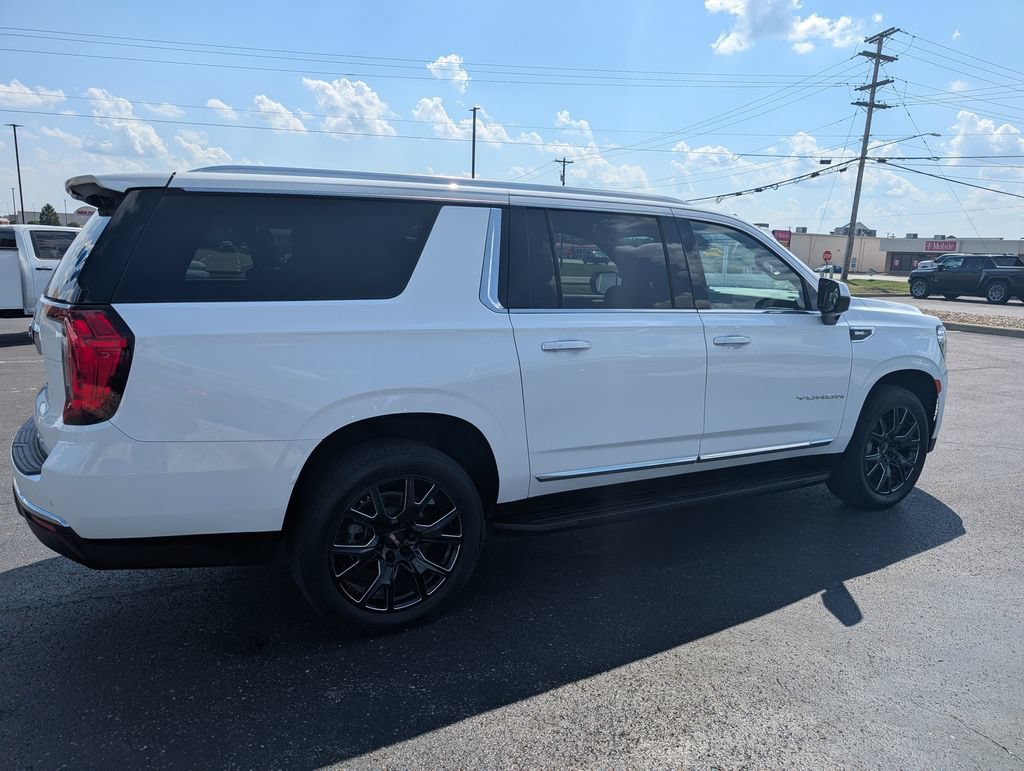 Used 2021 GMC Yukon XL SLT AWD/4WD image 8