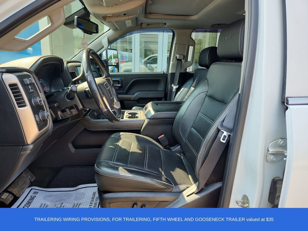 Used 2018 GMC Sierra 2500 Denali w/ Duramax Plus Package AWD/4WD image 13