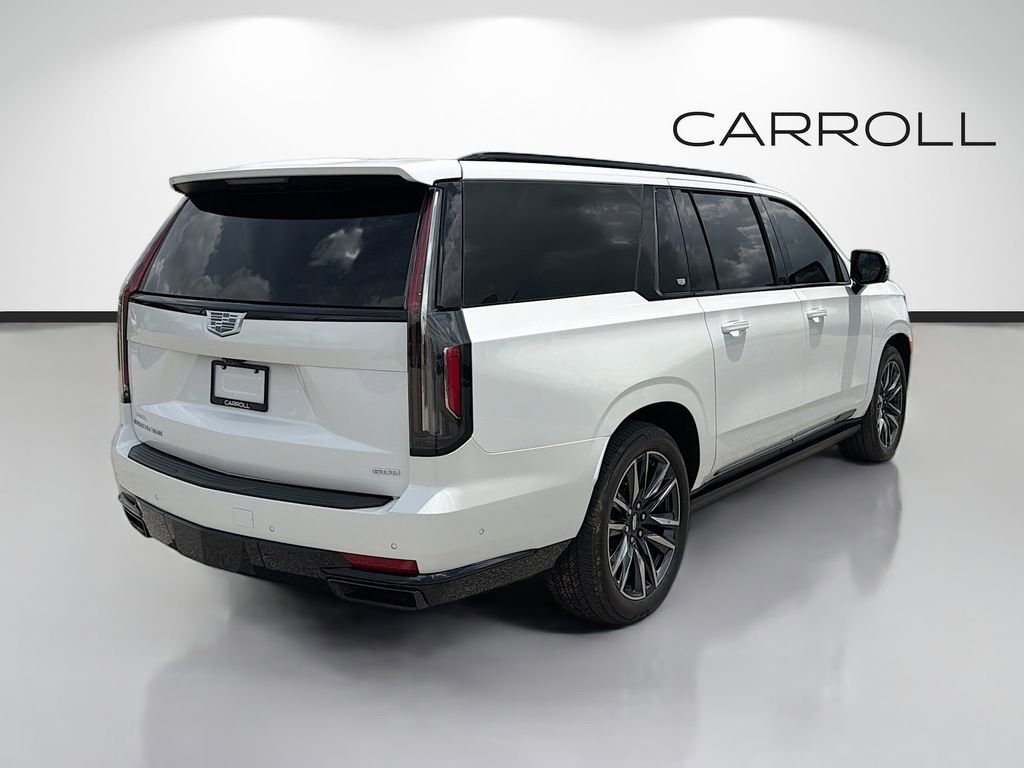 Used 2024 Cadillac Escalade ESV Sport Platinum w/ Heavy-Duty Trailer Package AWD/4WD image 3