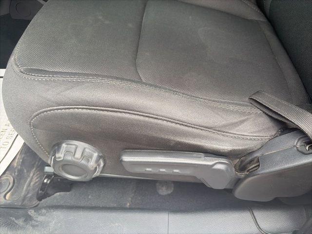 Used 2019 Jeep Wrangler Unlimited Sahara AWD/4WD image 18