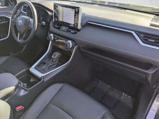 Used 2020 Toyota RAV4 Limited image 22