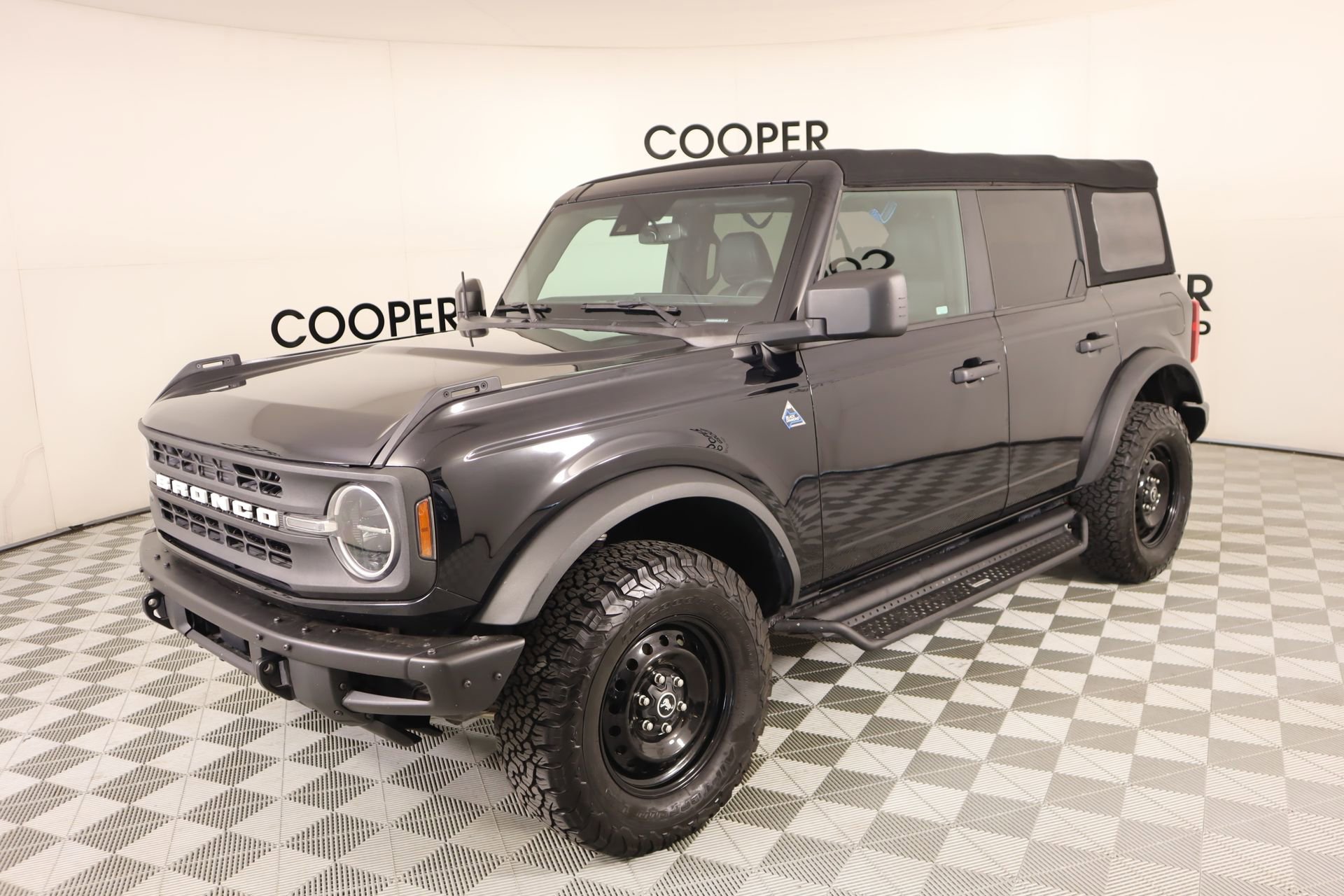 Used 2022 Ford Bronco Black Diamond AWD/4WD image 10