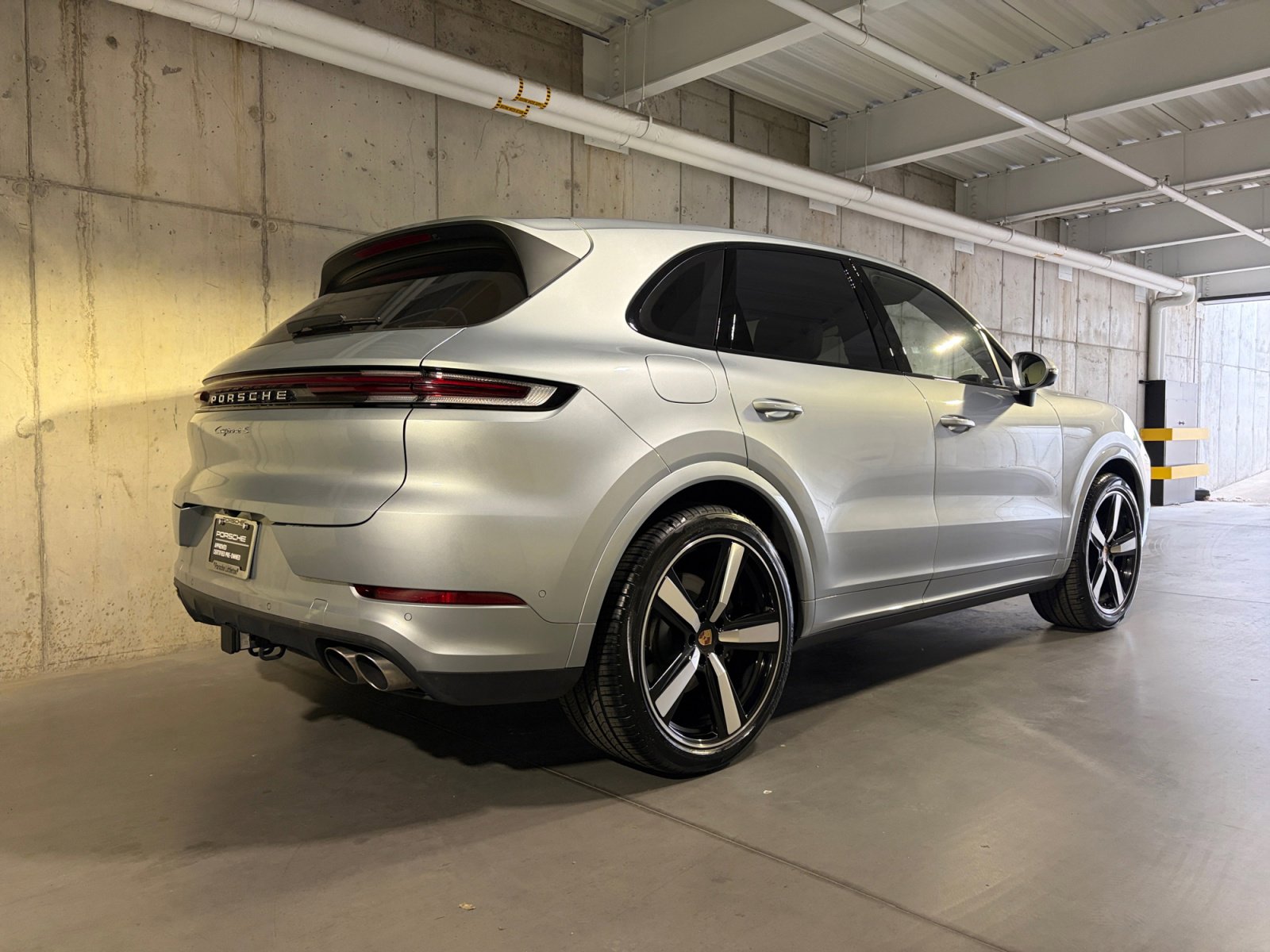 Certified 2025 Porsche Cayenne S AWD/4WD image 7