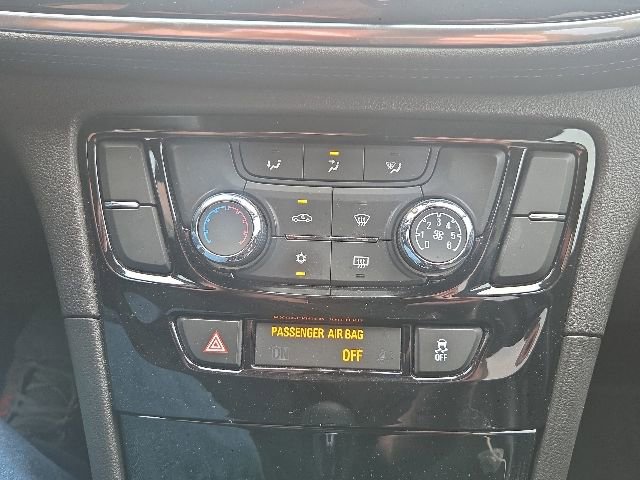 Used 2018 Buick Encore Preferred FWD image 29