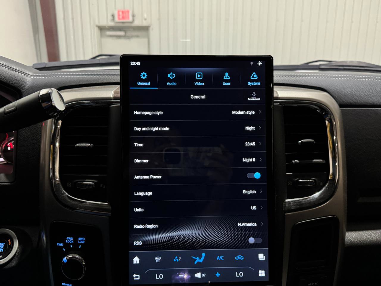 Used 2016 RAM 2500 Laramie w/ Protection Group AWD/4WD image 18