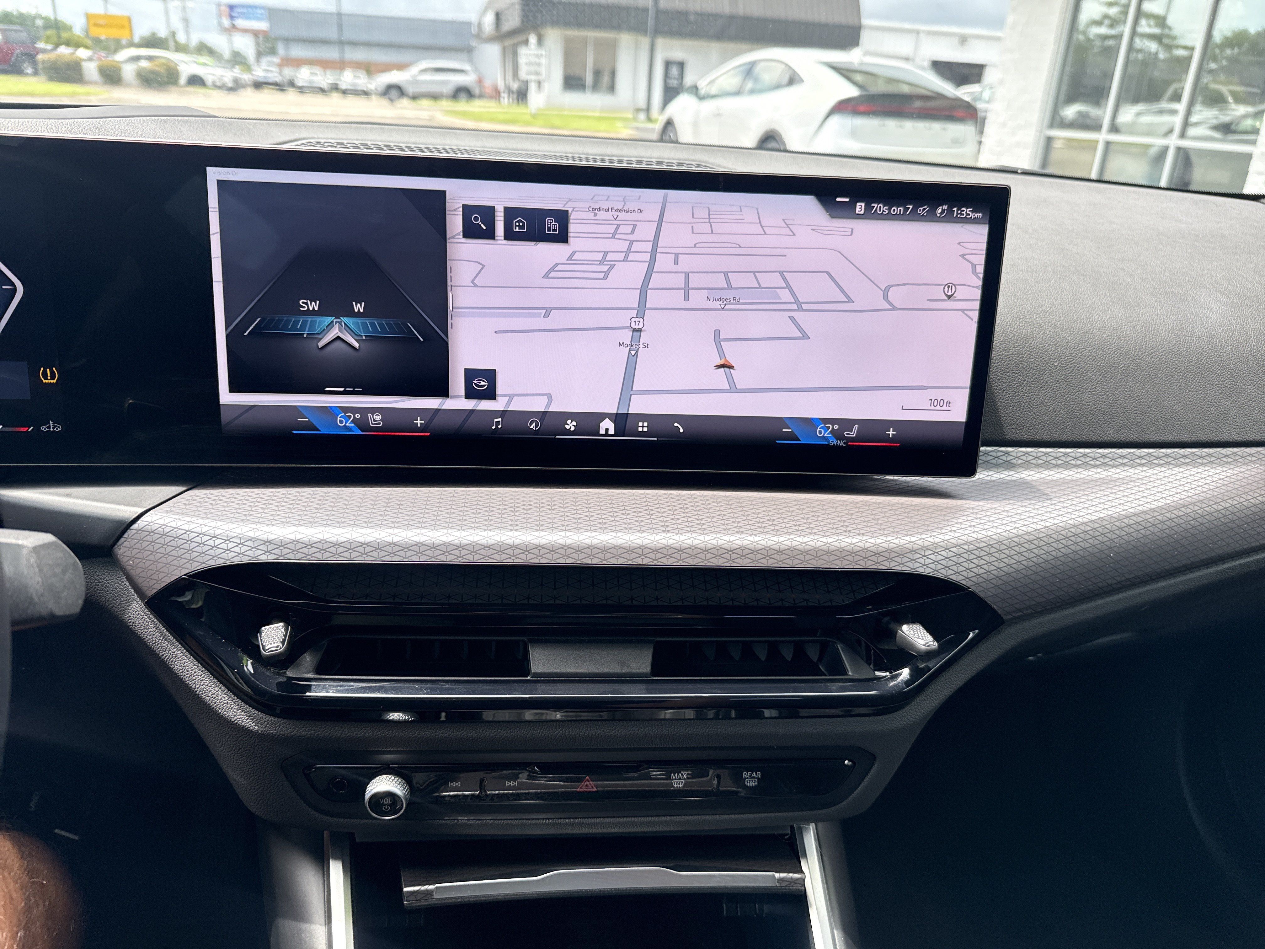 Used 2025 BMW 330i Sedan RWD image 16