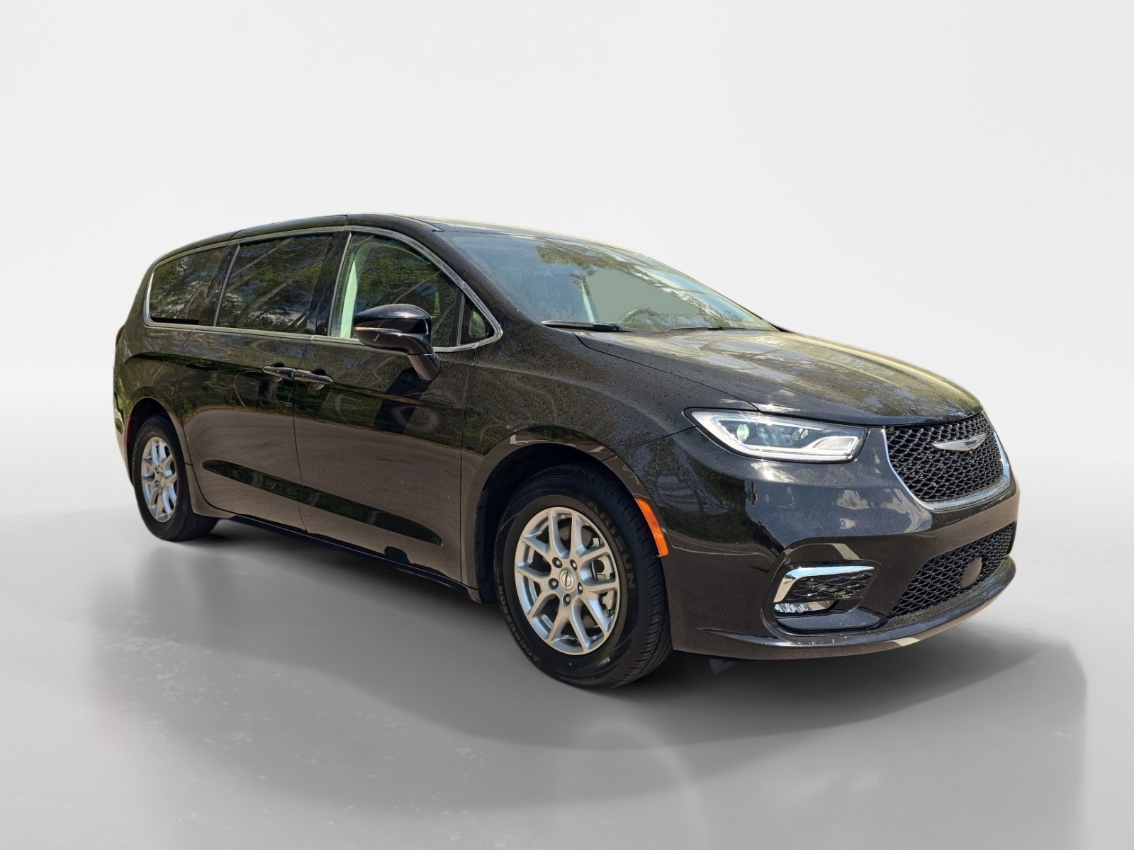Used 2024 Chrysler Pacifica Touring-L FWD image 7