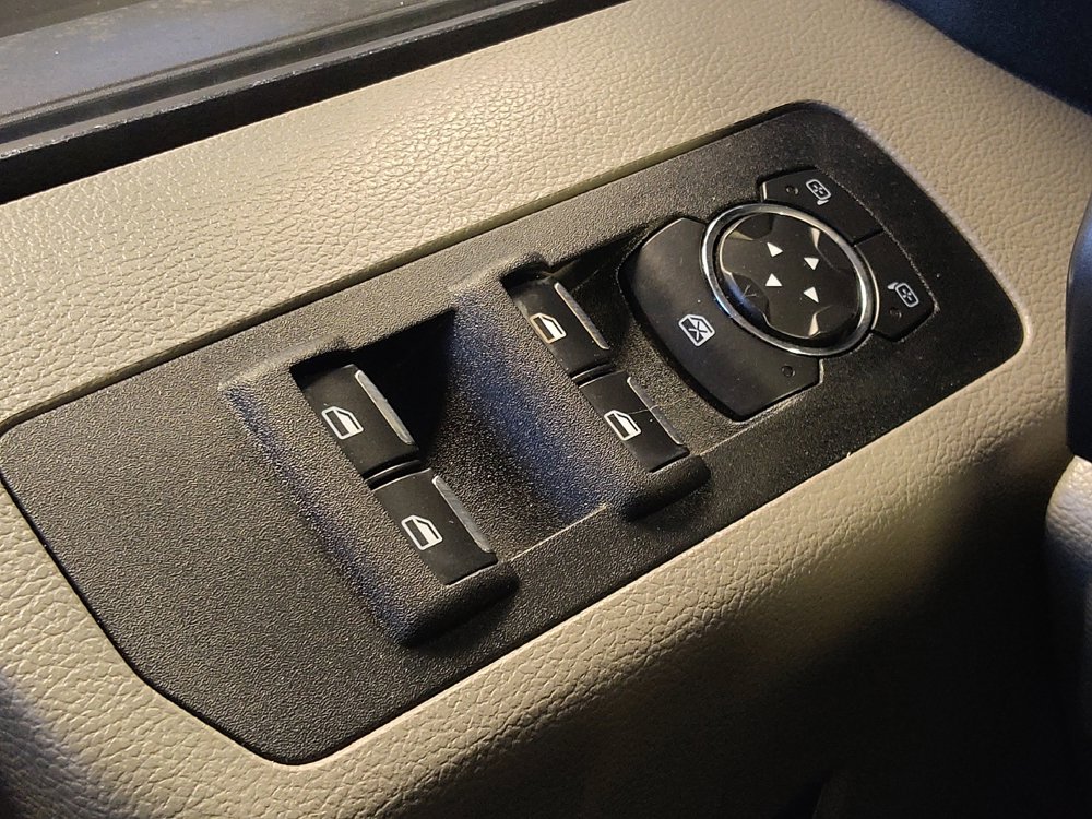 Used 2015 Ford F150 XLT w/ Equipment Group 302A Luxury RWD image 27