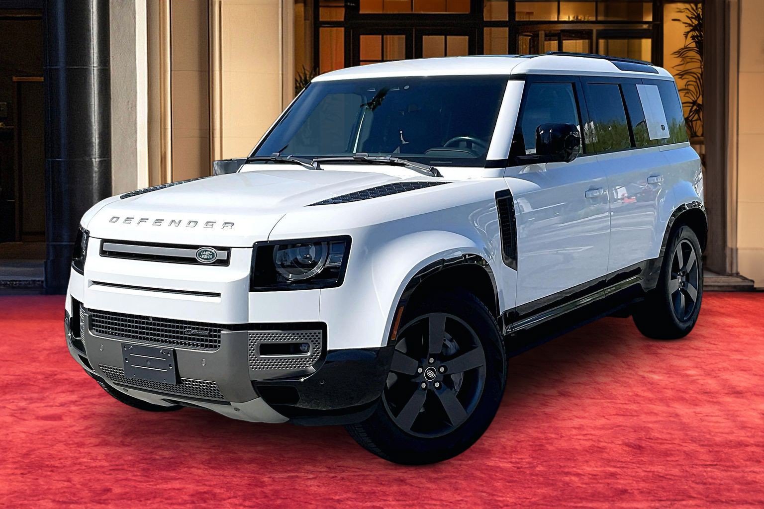 Used 2022 Land Rover Defender 110 X-Dynamic HSE AWD/4WD image 1