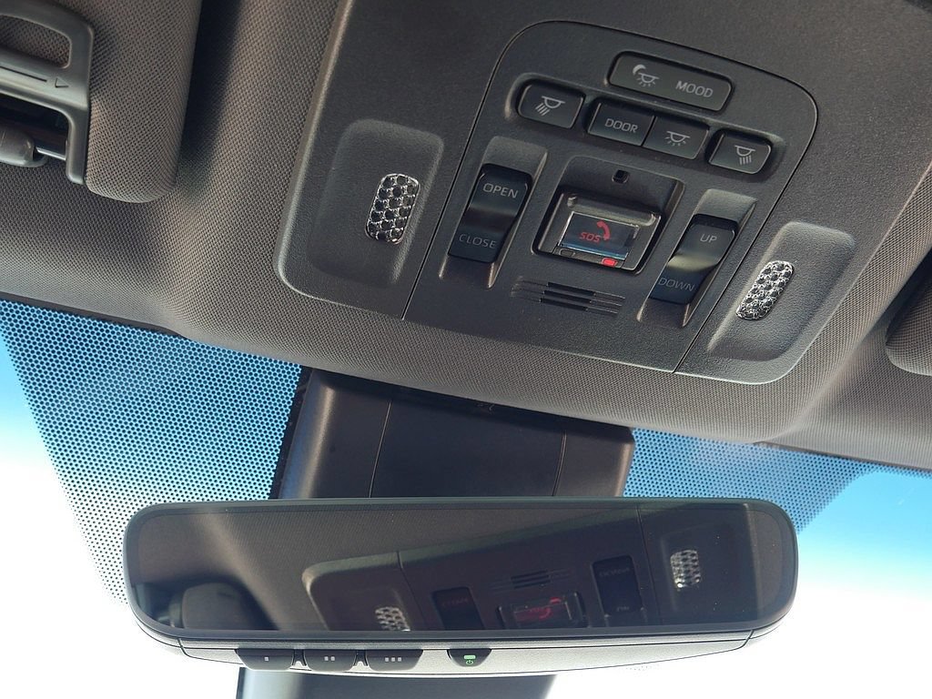 Used 2021 Toyota Avalon Limited w/ Advanced Safety Package FWD image 47