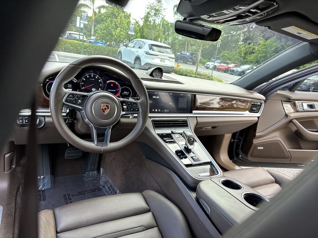 Used 2018 Porsche Panamera 4 Executive AWD/4WD image 35
