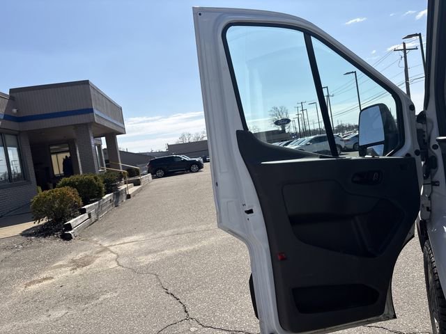Certified 2023 Ford Transit 250 Medium Roof RWD image 21