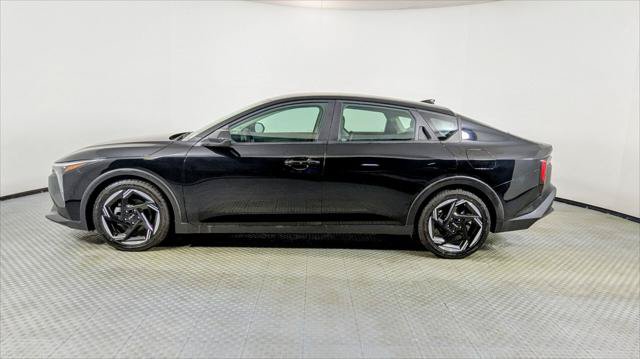 Used 2025 Kia K4 EX FWD image 3