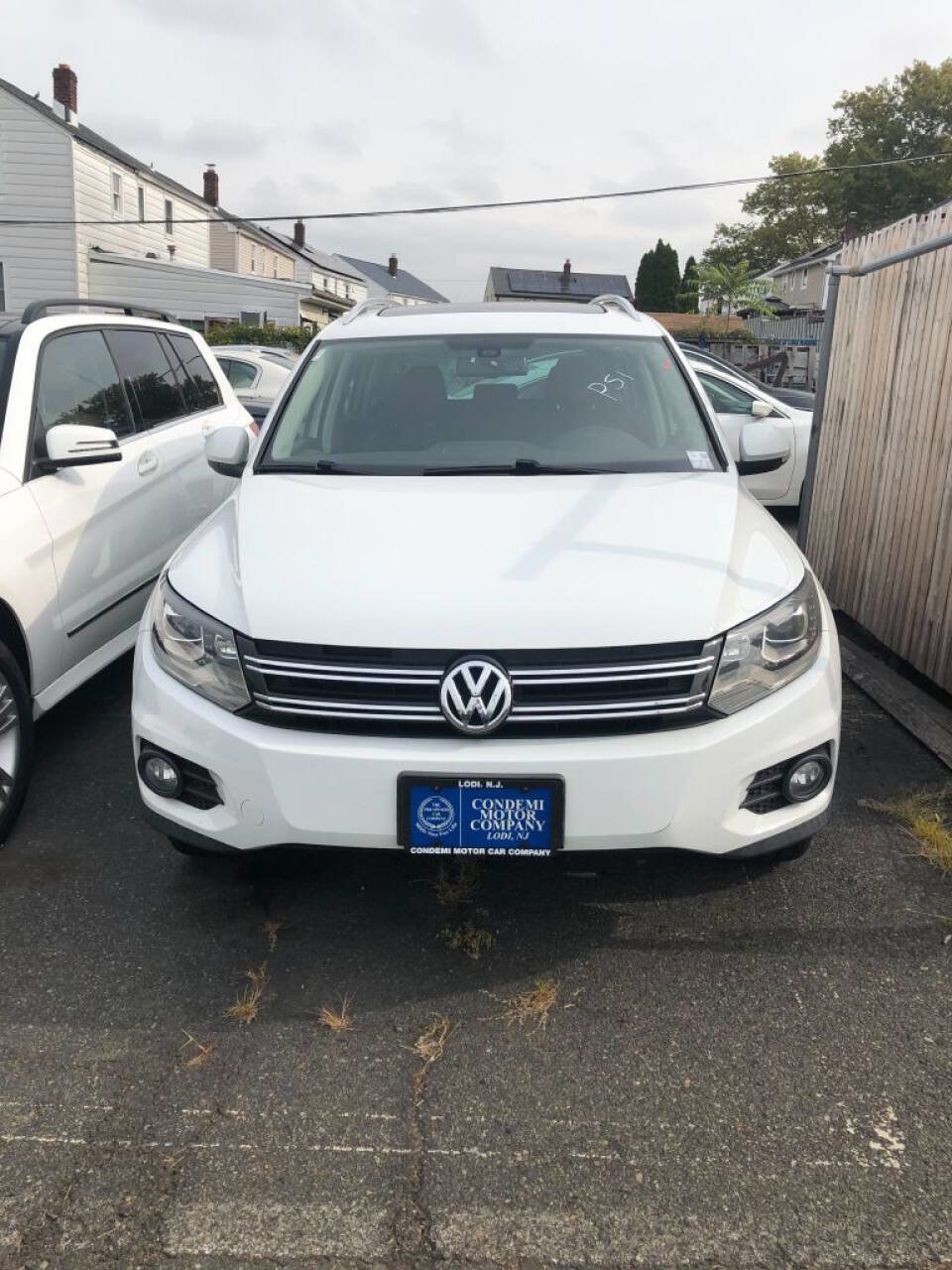 Used 2016 Volkswagen Tiguan SE image 1