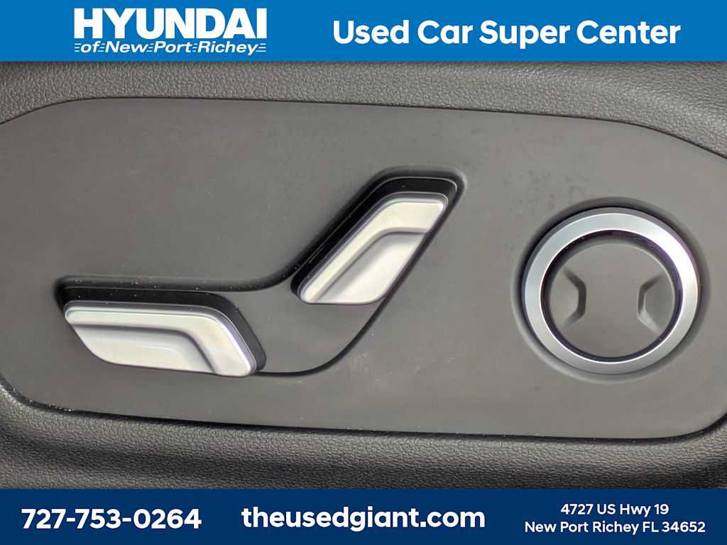 Used 2024 Hyundai Santa Fe SEL FWD image 26