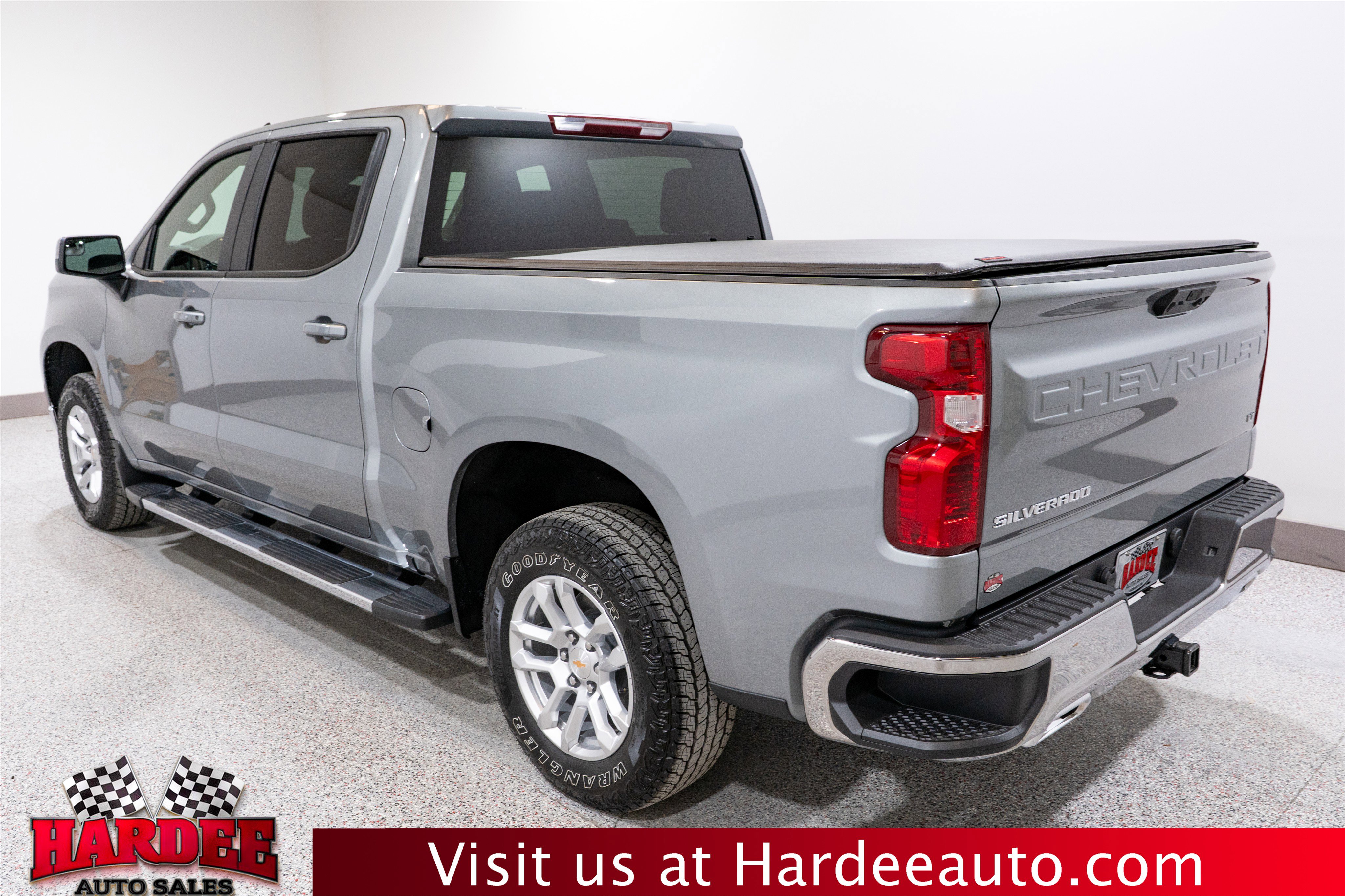 Used 2026 Chevrolet Silverado 1500 LT w/ Z71 Off-Road Package AWD/4WD image 3