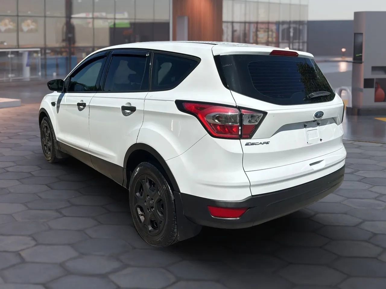 Used 2017 Ford Escape S FWD image 7