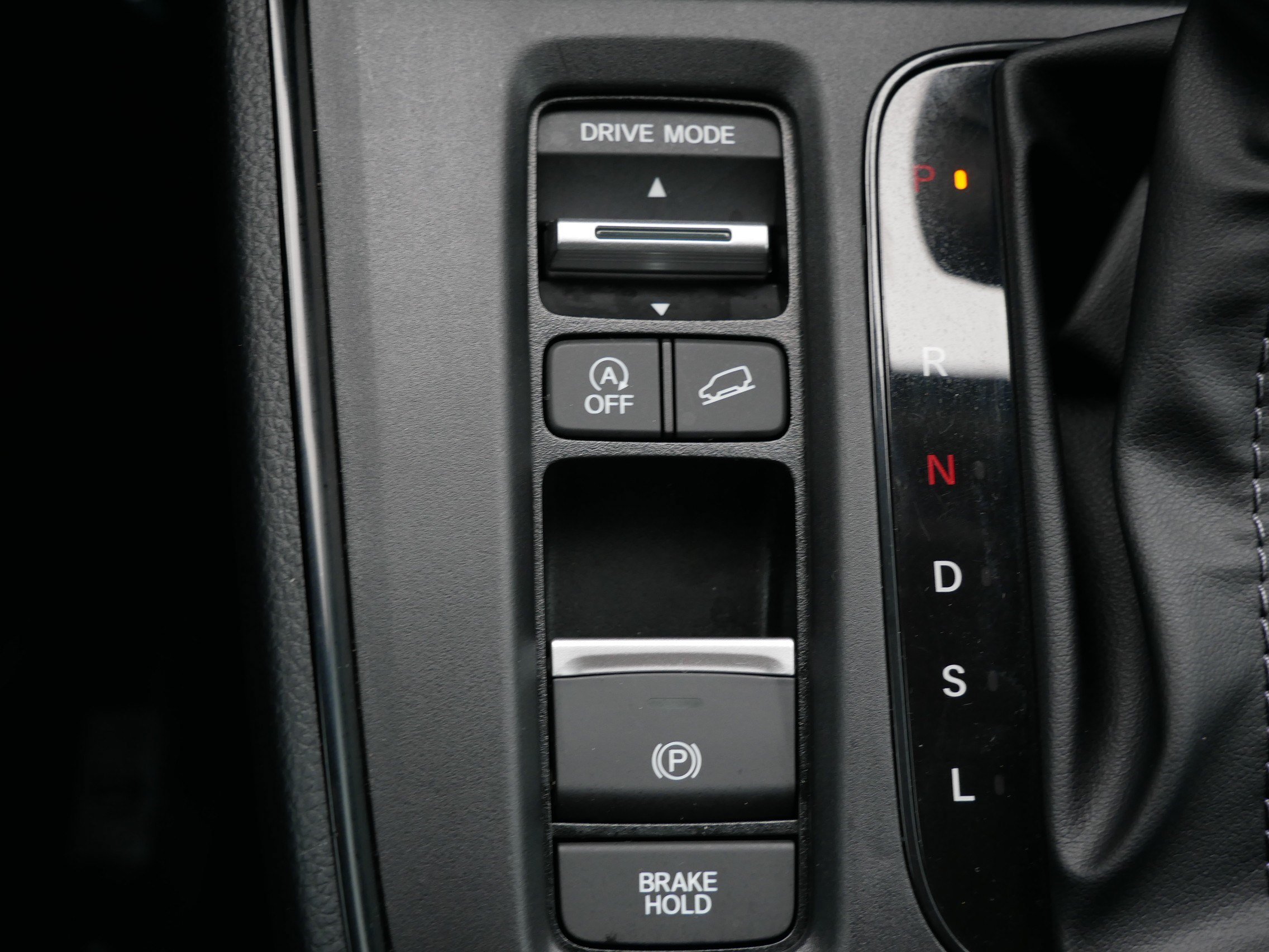 Certified 2025 Honda CR-V EX image 31
