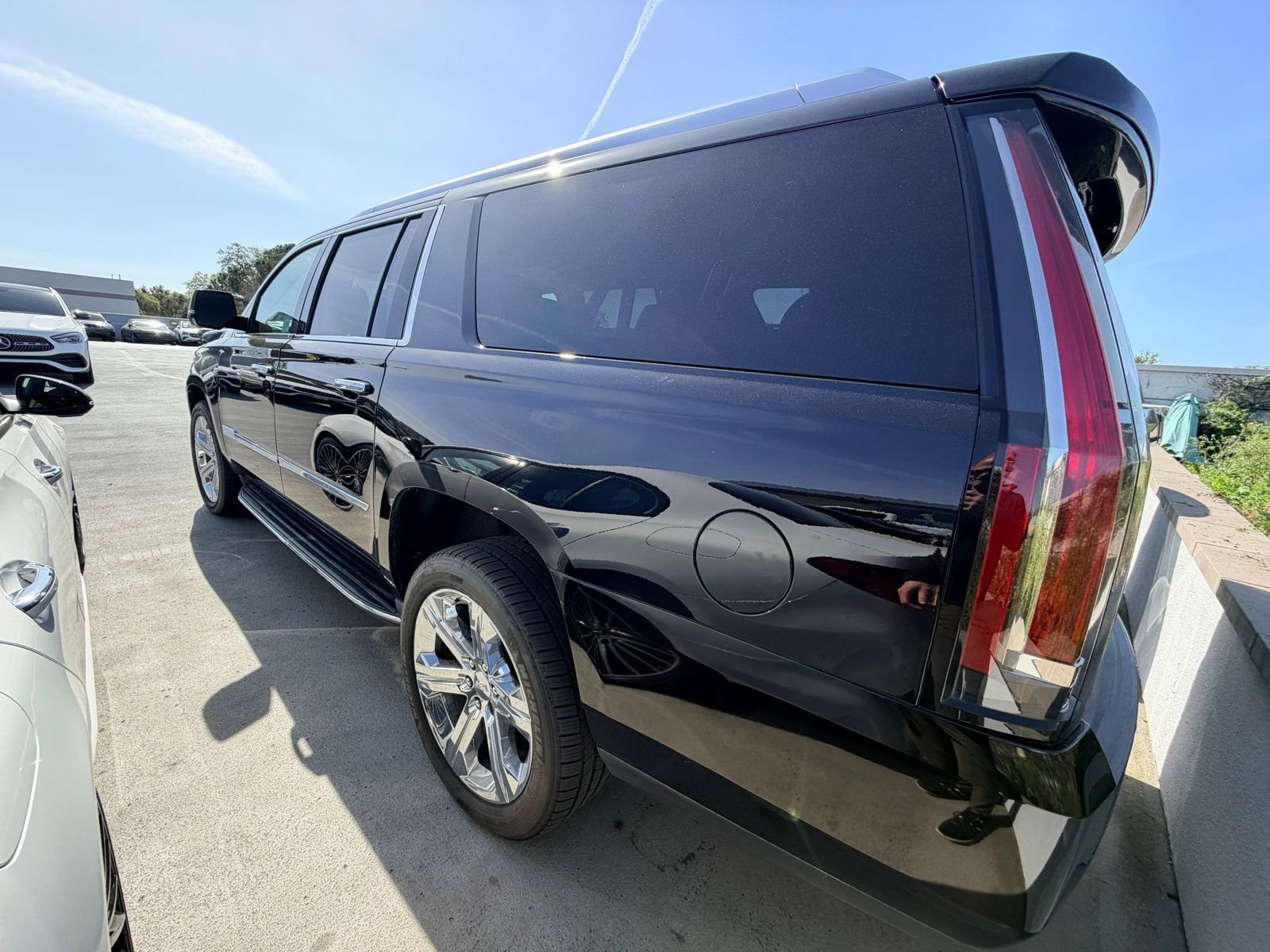 Used 2016 Cadillac Escalade ESV Luxury image 5