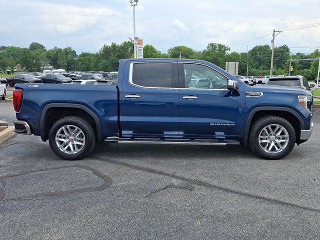 Used 2022 GMC Sierra 1500 SLT w/ SLT Premium Plus Package AWD/4WD image 9