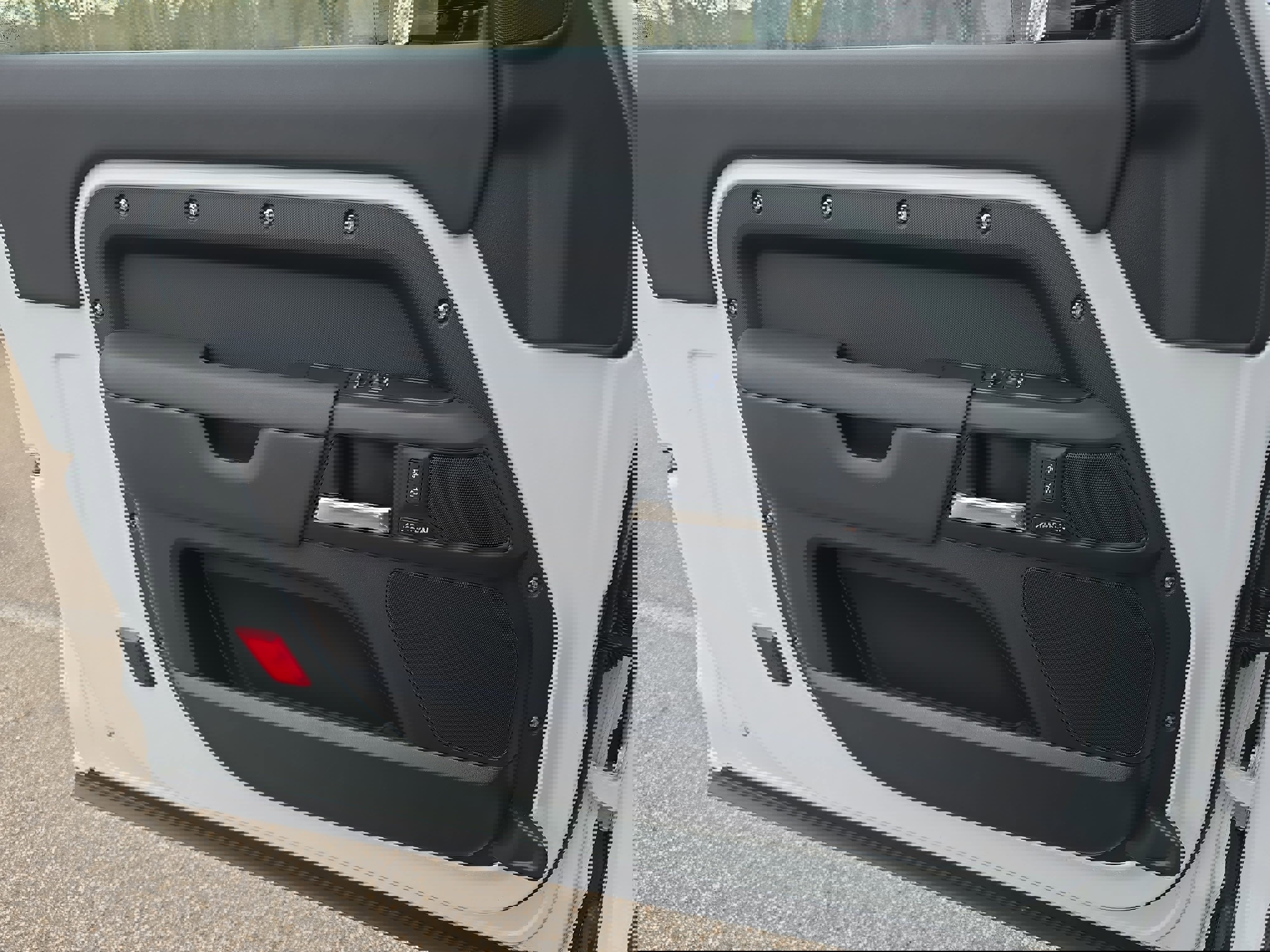 Certified 2025 Land Rover Defender 90 S image 26