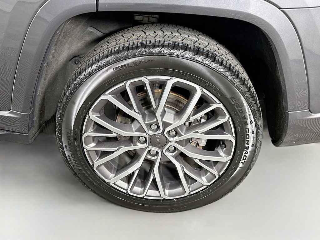 Used 2023 Jeep Grand Cherokee L Summit AWD/4WD image 38