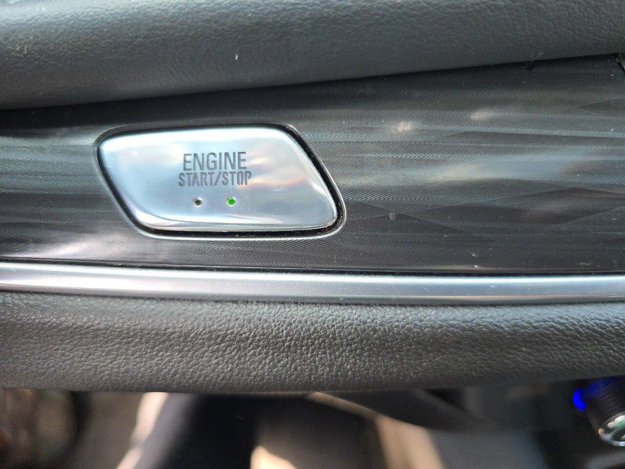 Used 2019 Buick Enclave Essence w/ Trailering Package, 5000 lbs. image 26