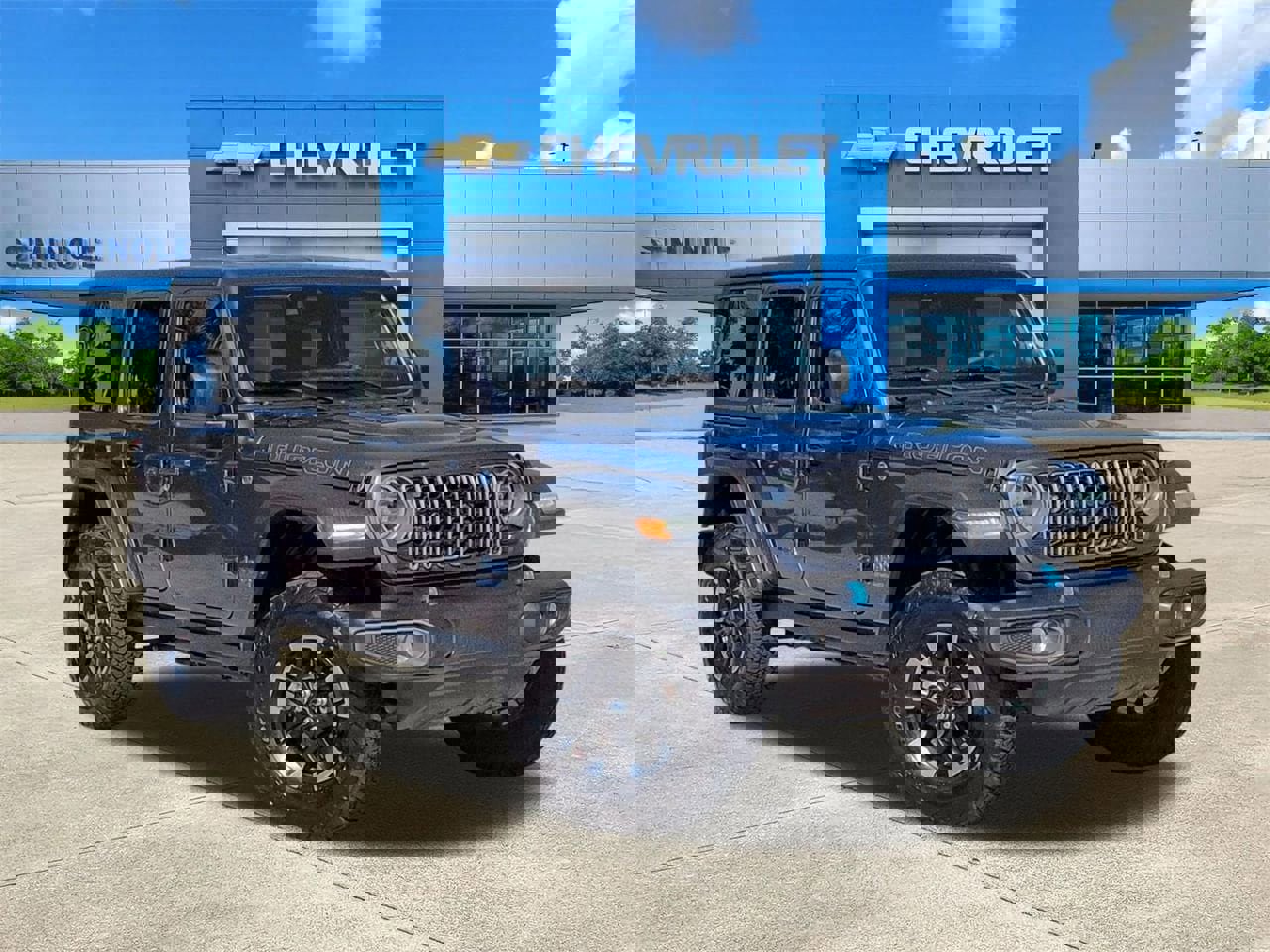 Used 2025 Jeep Wrangler Unlimited Rubicon 4xe w/ Convenience Group image 1