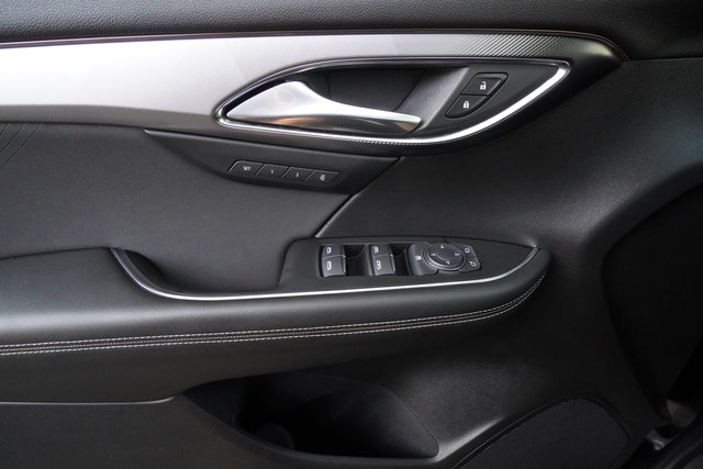 Used 2025 Buick Envision Sport Touring AWD/4WD image 27